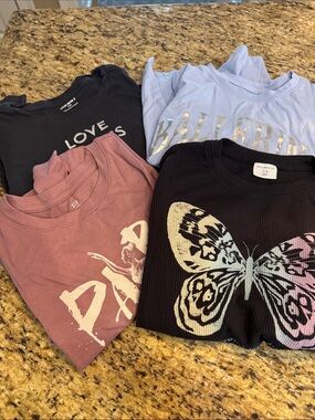 Lot of long sleeve tops